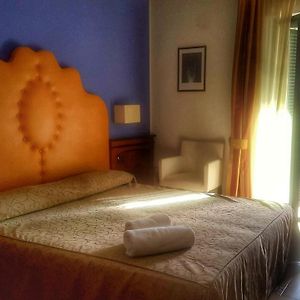 Camera standard con letto king size